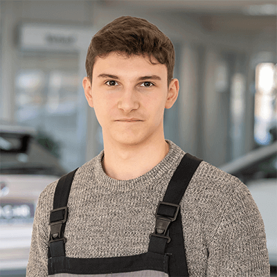 Artem Vedrintsev (Auszubildender KFZ-Mechatroniker) - Ferdinand Nobbe GmbH